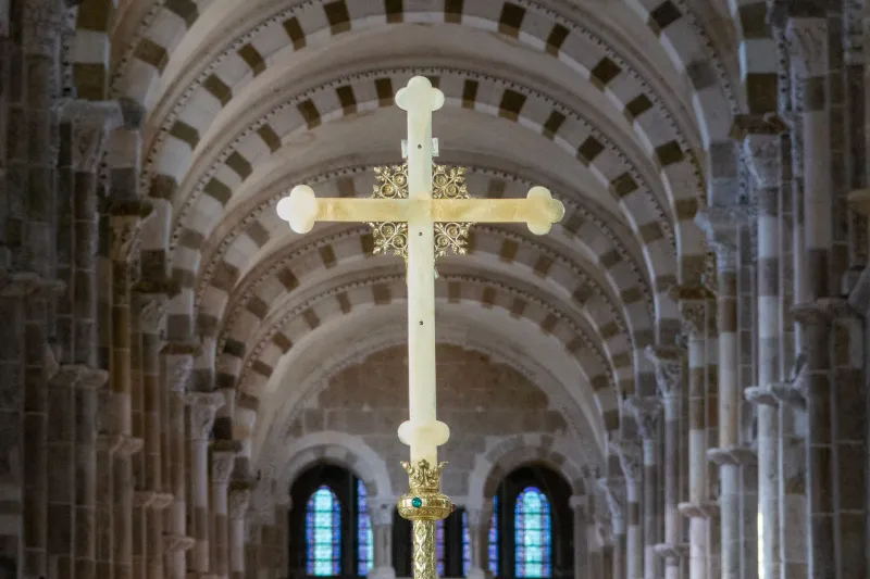 Du roman au gothique flamboyant : comment le 360° nous fait traverser les âges de nos basiliques