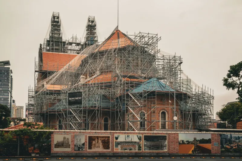 Chantiers de l'invisible : quand le 360° immortalise la restauration de nos basiliques